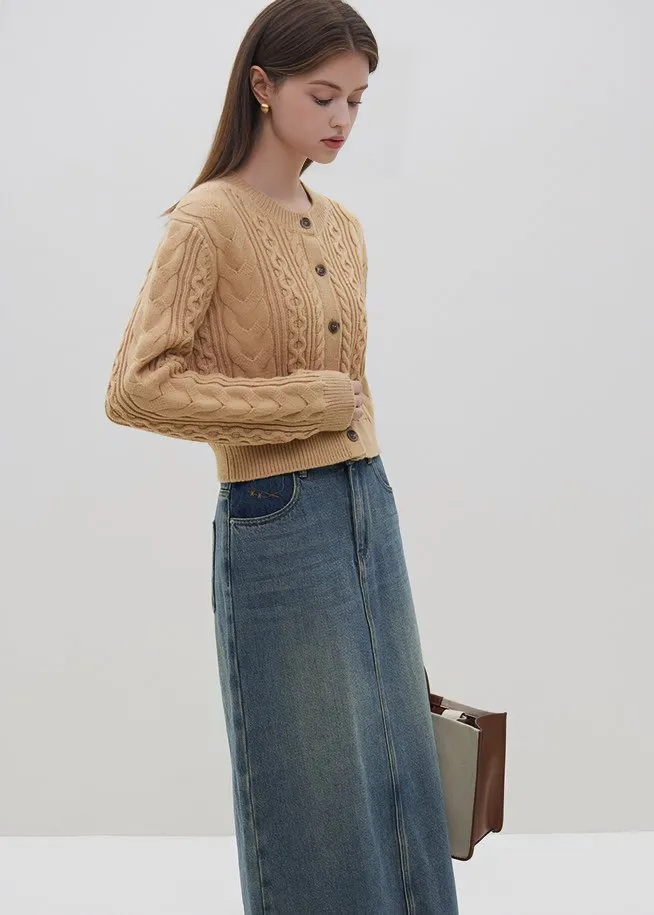 CROPPED CABLE KNIT CARDIGAN