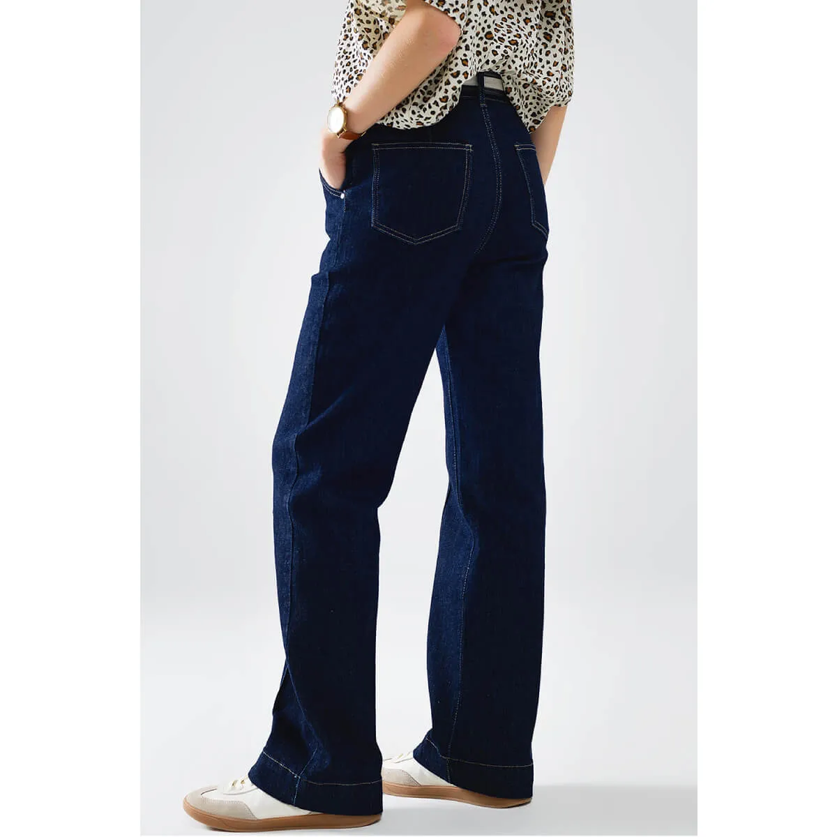 Dark Wash Straight Leg Jeans with Stitching