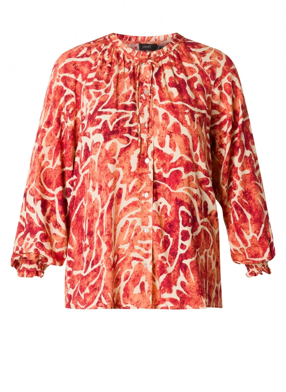 Fay - Feminine Blouse with a round neckline