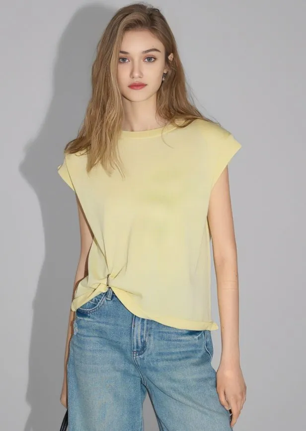 SIMPLE SLEEVELESS KNIT