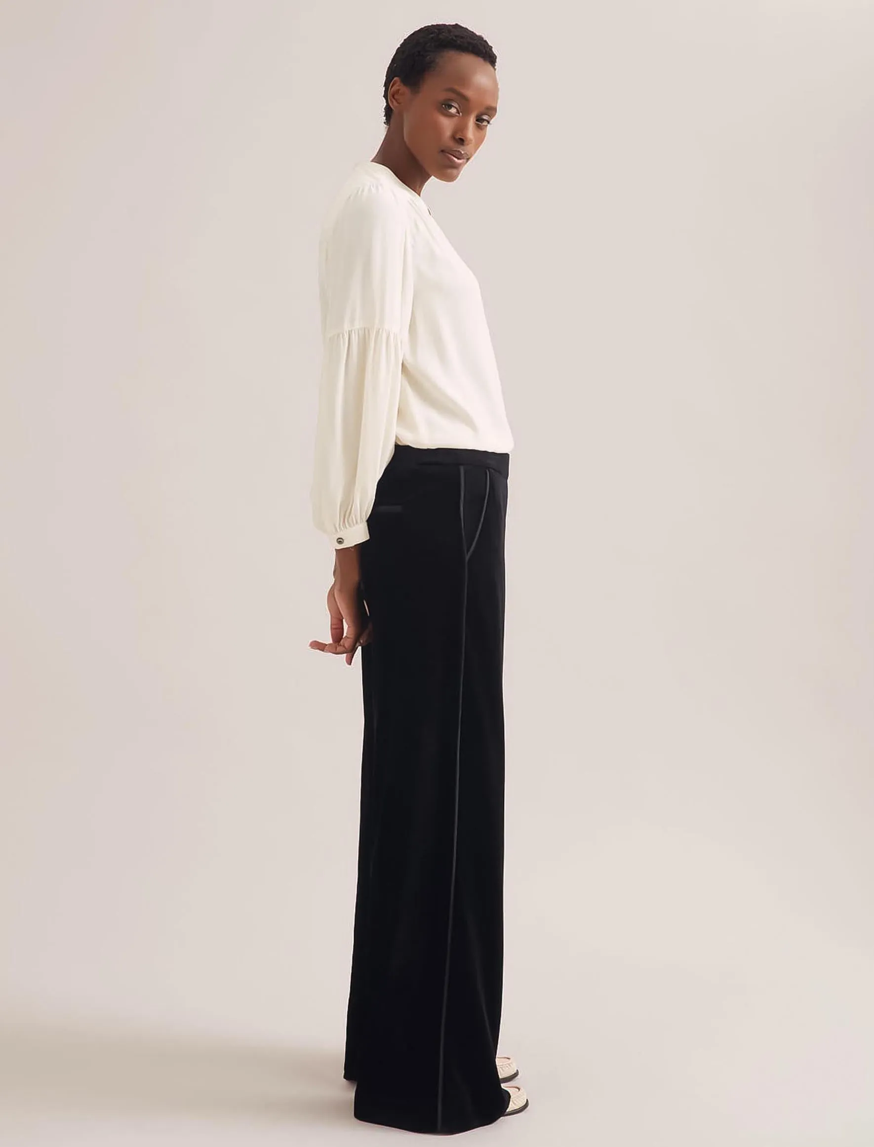 Toni Velvet Wide Leg Trouser - Black