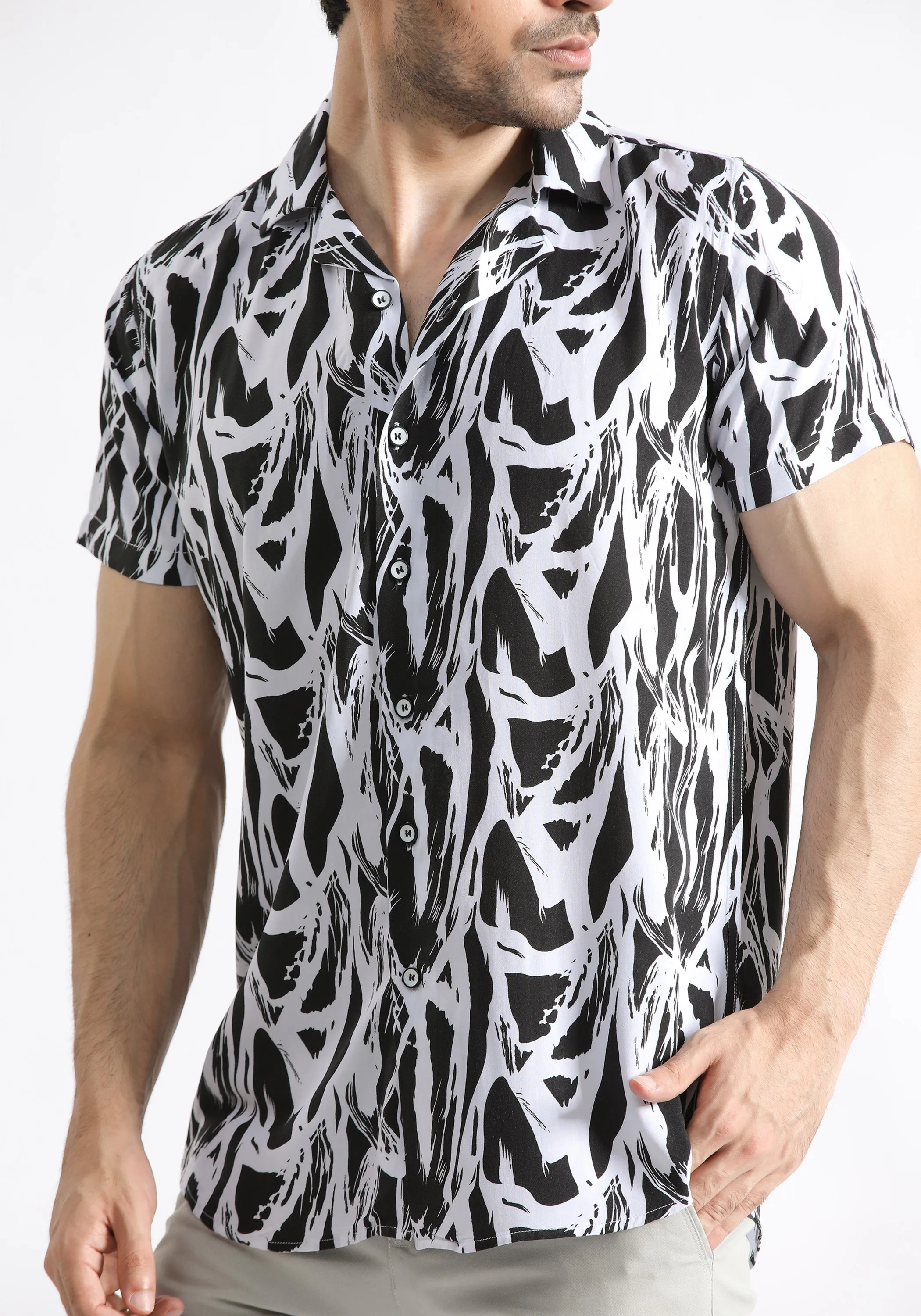 White Relax Fit Printed Shirt