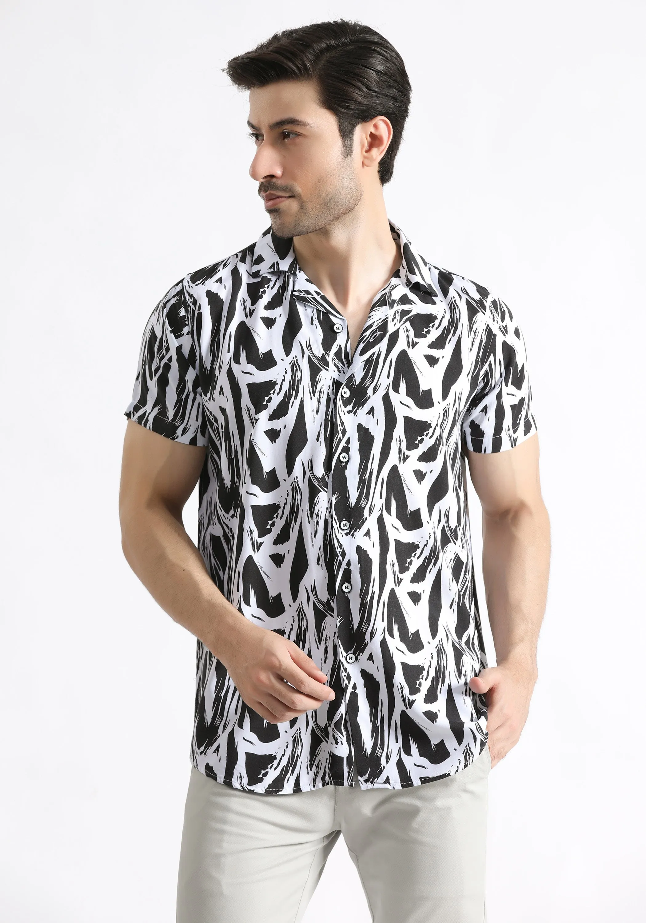 White Relax Fit Printed Shirt